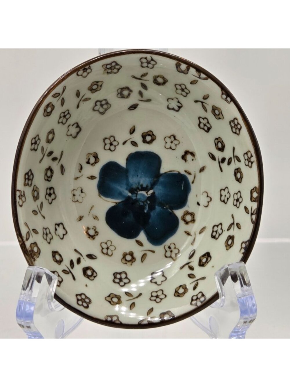 Japanese Import 7 Piece Sake Set Carafe 2 Sake Cup 2 Side Bowls 2 Chopstick Rest - Picture 7 of 10